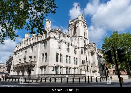 La Cour suprême située près de la place du Parlement dans la ville de Westminster. Il s'agit de la dernière cour d'appel pour les affaires civiles et pénales. Banque D'Images