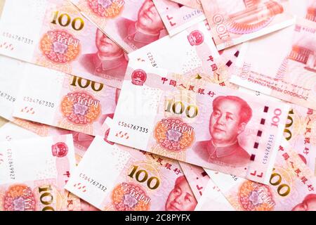 Billet de banque cent yuan. Plus de fond monétaire chinois. Banque D'Images