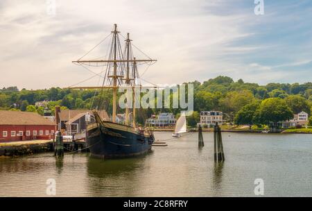 Mystic, Connecticut - 20 juin 2020 : Mystic Seaport, village extérieur recréé du XIXe siècle et musée maritime éducatif à Mystic, Connecticut. BT Banque D'Images