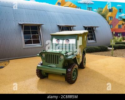 ORLANDO, FLORIDE – 21 décembre 2015 – Sarge de Cars au Disney's Art of animation Resort de Walt Disney World Banque D'Images