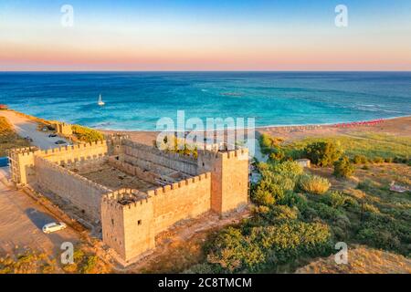 Château à Frangokastello plage, Crète, Grèce Banque D'Images