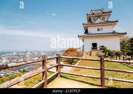 Le château et la ville de Marugame, Japon Kagawa Banque D'Images