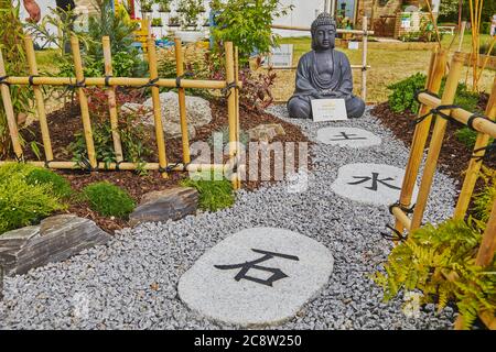 Un jardin japonais exposé au Royal Bath and West Show, un spectacle agricole annuel, près de Shepton Mallet, Somerset, Grande-Bretagne. Banque D'Images