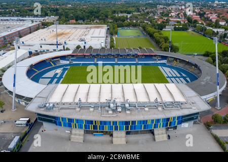 Brunswick, Allemagne. 17 juillet 2020. Firo: 17.07.2020, football, 2.Bundesliga, saison 2020/2021, Eintracht Braunschweig (Brunswick) (Brunswick), Eintracht-Stadion, Direction Championnats d'athlétisme allemands 2020, drone, enregistrement de drone, | usage dans le monde crédit: dpa/Alamy Live News Banque D'Images