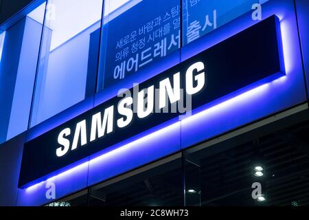 Corée du Sud: Samsung signe à la boutique phare à Hongdae, Seoul.photo de 13. Septembre 2018. | utilisation dans le monde entier Banque D'Images