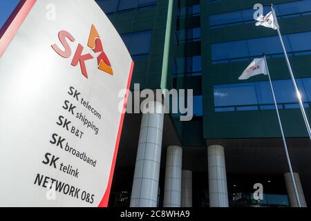 Corée du Sud : signature de la société devant le siège social du Groupe SK à Séoul.photo de 08. Septembre 2018. | utilisation dans le monde entier Banque D'Images