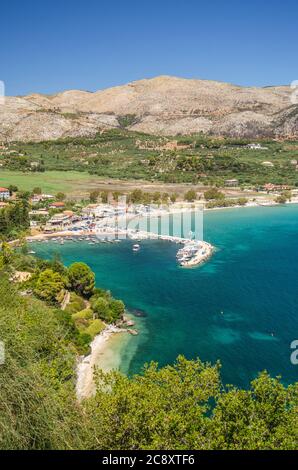 Vue panoramique sur la plage de sable de Keri sur la côte sud-ouest de l'île de Zakynthos, Grèce Banque D'Images