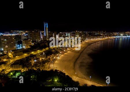 Vue panoramique sur la ville touristique de Benidorm Banque D'Images