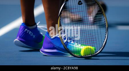 Naomi Osaka du Japon pendant l'entraînement au tournoi de tennis américain Open Grand Chelem 2019 Banque D'Images