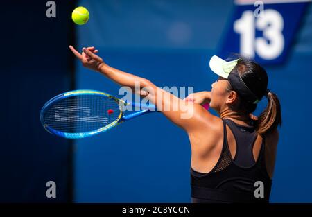 Peng Shuai de Chine en action lors de son deuxième tour de match au tournoi de tennis américain Open Grand Chelem 2019 Banque D'Images