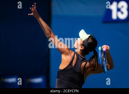 Peng Shuai de Chine en action lors de son deuxième tour de match au tournoi de tennis américain Open Grand Chelem 2019 Banque D'Images