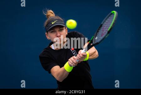 Simona Halep de Roumanie pendant la pratique au tournoi de tennis américain Open Grand Chelem 2019 Banque D'Images