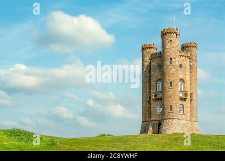 Broadway Tower à Broadway, une petite ville des Cotswolds dans le Worcestershire, Angleterre. Banque D'Images