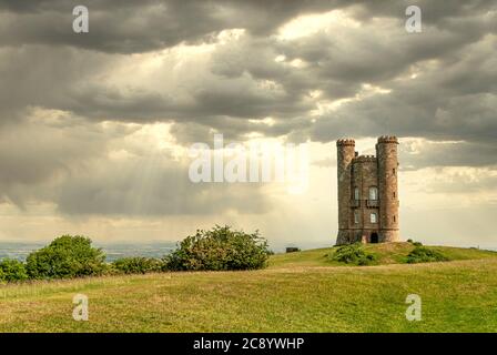 Broadway Tower à Broadway, une petite ville des Cotswolds dans le Worcestershire, Angleterre. Banque D'Images