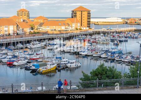 Sunderland Marina au crépuscule, Roker, Sunderland, Tyne and Wear, Angleterre, Royaume-Uni Banque D'Images