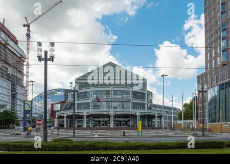 Le bâtiment d'entrée de la foire de Francfort, Allemagne Banque D'Images