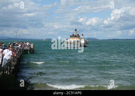 Service de ferry sur le lac Chiemsee Banque D'Images