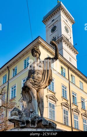 Fontaine de Diana à Rynok Square, Lviv, Ukrain Banque D'Images