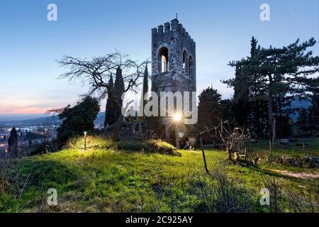 Tour du château Scaliger de Tregnago. Tregnago, vallée de l'Illasi, province de Vérone, Vénétie, Italie, Europe. Banque D'Images