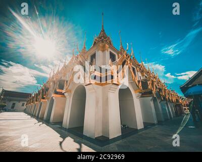 Loha Prasat temple dans la vieille ville de Bangkok en Thaïlande Banque D'Images