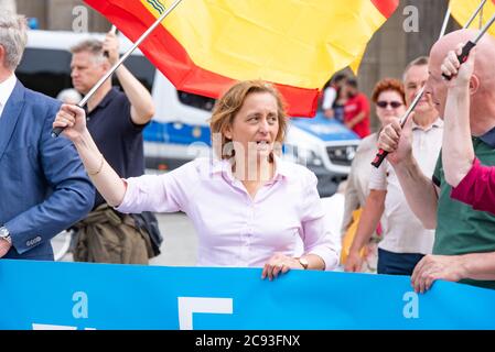 Beatrix von Storch et des membres du parti protestant contre l'euro Sur 04.07.2020 à Berlin Banque D'Images