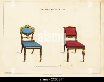 Deux chaises de salon, style Régence. Chaises en bois sculpté avec décoration dorée et coussins en velours ou en soie. Gravure sur plaque de coperplate de couleur main du guide The Cabinet-Maker and Composter’s Guide de George Smith, Jones and Co., Londres, 1828. George Smith a été bourrellerie et dessinateur de meubles à sa Majesté (le Prince de Galles, plus tard le roi George IV), vers 1786-1826. Banque D'Images