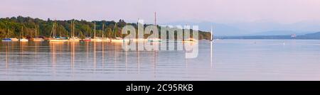 Géographie / Voyage, Allemagne, Bavière, Herrsching à Ammersee (Lac Ammer), voiliers au coucher du soleil, droits-supplémentaires-dégagement-Info-non-disponible Banque D'Images