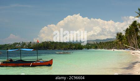 Vue sur la plage de Bulalog. Île Boracay. Visayas de l'Ouest. Philippines Banque D'Images