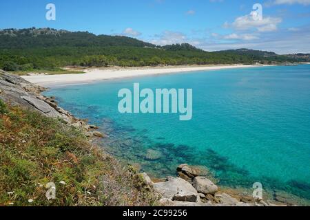 Côte avec plage de sable en Galice, Espagne, océan Atlantique, Praia de Barra, Cangas de Morrazo, province de Pontevedra Banque D'Images