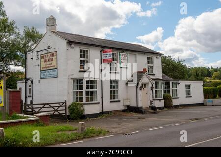 Great Missenden, Buckinghamshire, Royaume-Uni. 28 juillet 2020. Le Deep Hill Diner sur la route principale vers Great Missenden a fermé et est maintenant en vente. Crédit : Maureen McLean/Alay Banque D'Images