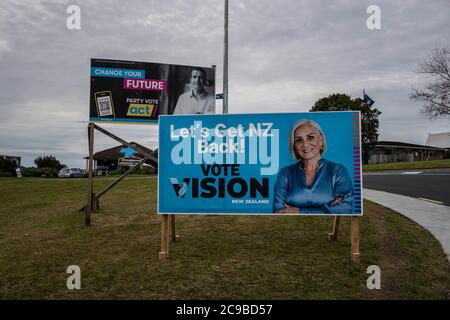 Élection de la Nouvelle-Zélande 2020. Les conseils d'administration vont avec moins de deux mois pour aller à l'élection générale le samedi 19 septembre 2020 OPS Whangaparoa non Banque D'Images