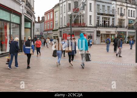 Cork, Irlande. 30 juillet 2020. Ville animée après la forte pluie d'hier, Cork City. Le centre-ville était à nouveau animé ce matin après la forte pluie qui a eu un impact notable sur les chiffres de la ville hier. Credit: Damian Coleman/Alay Live News Banque D'Images