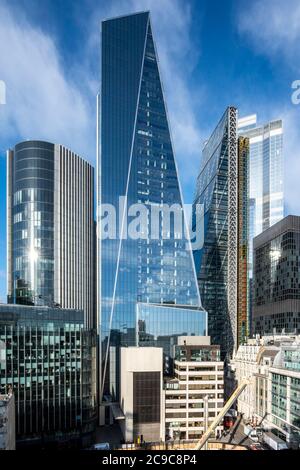 Vue vers l'ouest. 52 Lime Street - The Scalpel, Londres, Royaume-Uni. Architecte: Kohn Pedersen Fox Associates (KPF), 2018. Banque D'Images