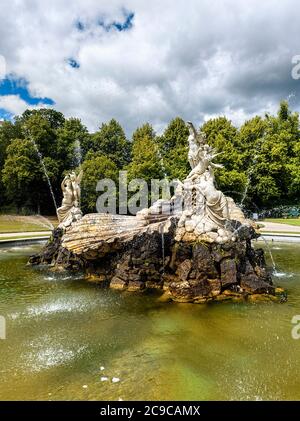 Maison et jardins de Cliveden, fontaine de l'Amour Banque D'Images