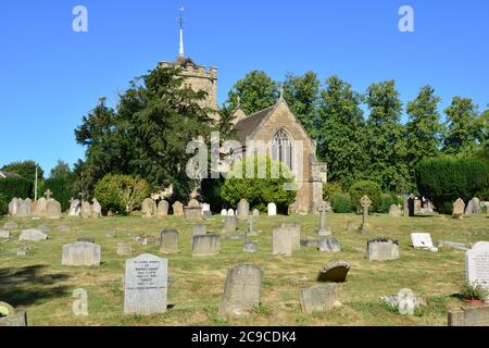 Église de Warnham à Warnham le matin chaud d'été Banque D'Images