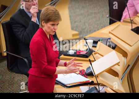 Édimbourg, Écosse, Royaume-Uni. 30 juillet 2020. Photo : Nicola Sturgeon MSP - Premier ministre d'Écosse et chef du Parti national écossais (SNP), faisant une déclaration ministérielle : COVID 19 prochaines étapes. Crédit : Colin Fisher/Alay Live News Banque D'Images