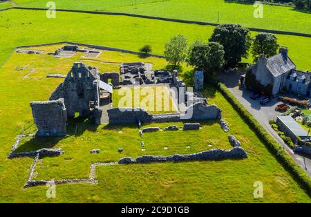 Vue aérienne de l'abbaye de Glenluce, Newton Stewart, Dumfries et Galloway, Écosse. Banque D'Images