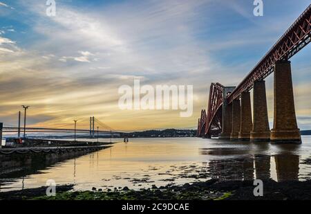 Forth Bridge à Dusk Banque D'Images