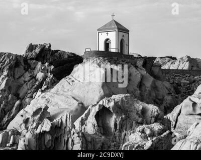 Chapelle de la Madonnetta, Cala Carlotto, île de la Maddalena, province de Sassari, Sardaigne, Italie, Europe Banque D'Images