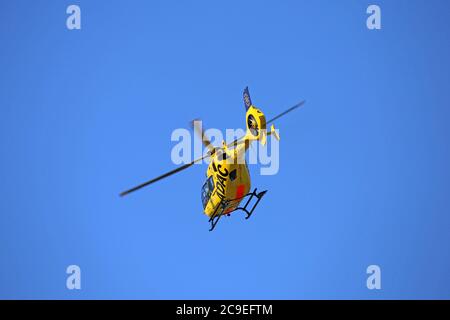 Sauvetage hHelicopter 'Christoph 5', lieu BG-Klinik Ludwigshafen dans les airs (Ludwigshafen Allemagne, 24 juin 2020) Banque D'Images