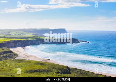 Whitepark Bay, co Antrim, en Irlande du Nord Banque D'Images