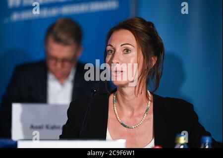 Karlsruhe, Allemagne. 30 juillet 2020. Requérant Dorothee Augustin (anciennement Springmann). GES/football/2ème Bundesliga: Assemblée générale extraordinaire du Club sportif Karlsruher, 30 juillet 2020 | usage dans le monde crédit: dpa/Alay Live News Banque D'Images