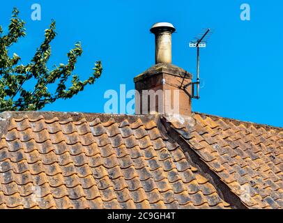 Toit de pantiled rouge dans le village de Stenton, East Lothian, Écosse, Royaume-Uni Banque D'Images