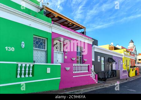 Bokaap est la maison de belles maisons qui attire de nombreux touristes du monde entier, du Cap occidental, du Cap, de l'Afrique du Sud Banque D'Images