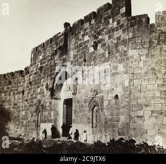 James McDonald. Les murs de la ville la porte de Zion. 1865 (rogné). Banque D'Images