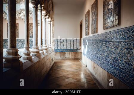 LISBONNE, PORTUGAL - 2 FÉVRIER 2019 : cloître du Convento Madre de Deus, ancien couvent et musée national du carrelage de Lisbonne, Portugal, en février Banque D'Images