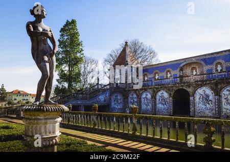 LISBONNE, PORTUGAL - 6 FÉVRIER 2019 : les jardins du Palais des marquises de Fronteira à Lisbonne, Portugal, le 6 février 2019. Le palais historique Banque D'Images