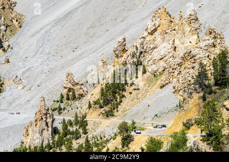 Le paysage dramatique connu comme le désert de la chasse au Col d'Izoard, Huates Alpes, France Banque D'Images