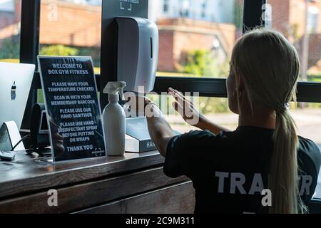 Brentwood Essex 1er août 2020 UN nouveau Covid safe boutique fitness Boxing studio, Box Gym Fitness ouvre aujourd'hui à Brentwood Essex Royaume-Uni crédit: Ian Davidson/Alamy Live News Banque D'Images