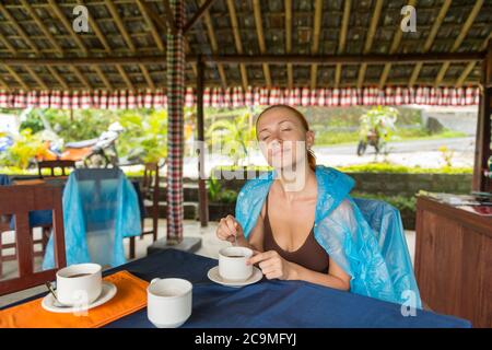 Tourisme au café de Jatiluwih Banque D'Images